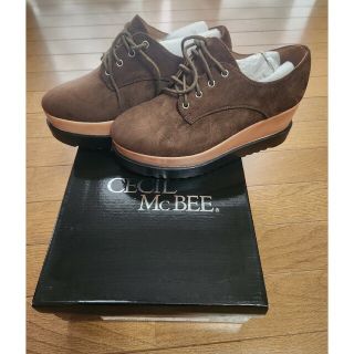 セシルマクビー(CECIL McBEE)の新品同様★CECIL McBEE 23.5cm  ブラウン スエード(スニーカー)