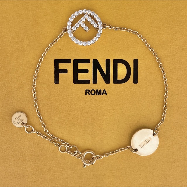 FENDI フェンディ  ロゴ入り　ブレスレット　バングル　クリスタル　美品