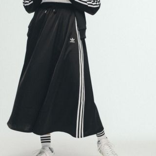 アディダス(adidas)のアディダス　ロングスカート(ロングスカート)