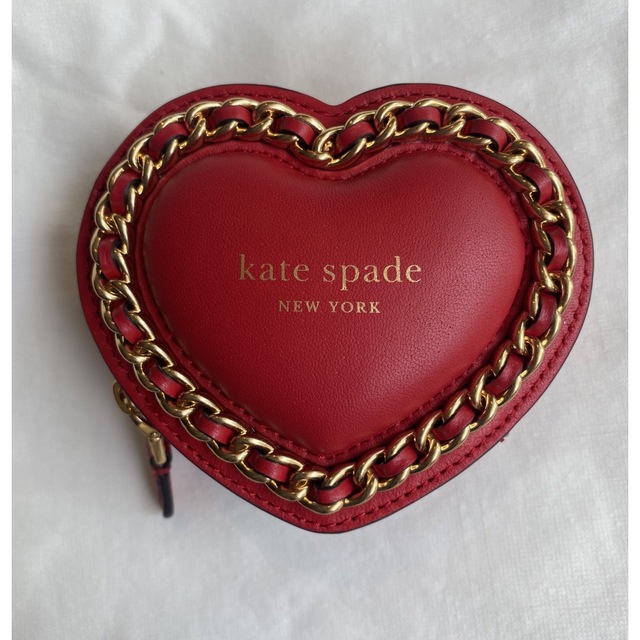 kate spade new york(ケイトスペードニューヨーク)の・新品・ケイトスペード・kate spade・3Dハート・財布 レディースのファッション小物(コインケース)の商品写真