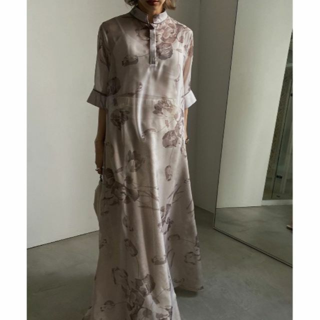 Ameri VINTAGE(アメリヴィンテージ)のAMERI ISLA PIPING SHEER DRESS レディースのワンピース(ロングワンピース/マキシワンピース)の商品写真