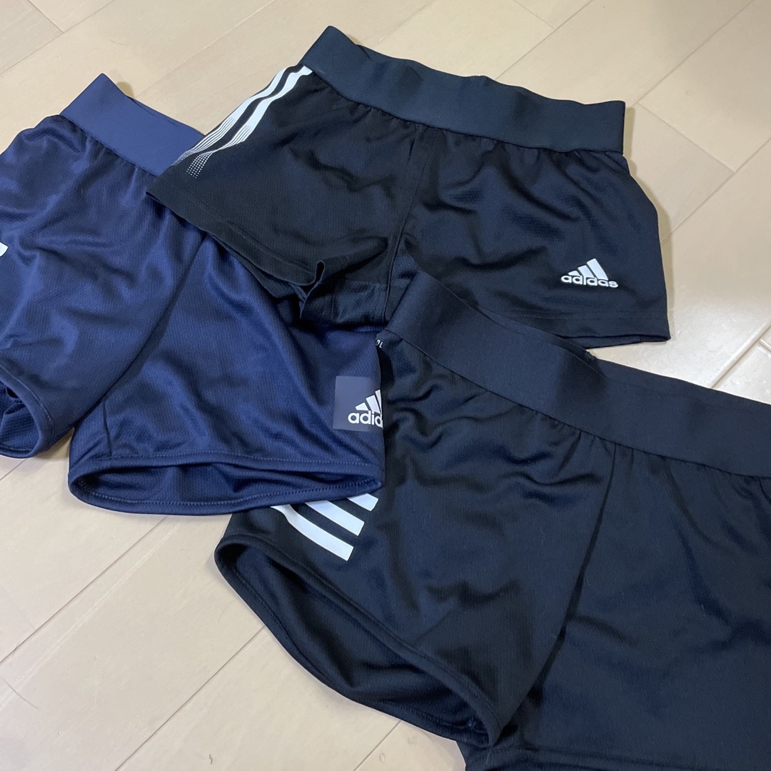 adidas(アディダス)のadidas アディダス ショートパンツ 3点 キッズ/ベビー/マタニティのキッズ服女の子用(90cm~)(パンツ/スパッツ)の商品写真