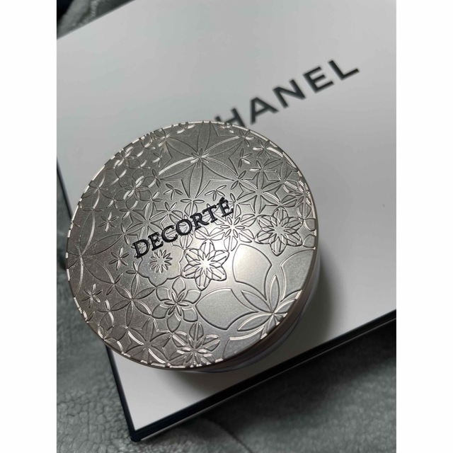 COSME DECORTEフェイスパウダー 値下げ中✨ | フリマアプリ ラクマ