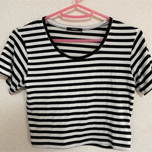 MURUA(ムルーア)のMURUA ショート丈 Tシャツ へそ出し レディースのトップス(Tシャツ(半袖/袖なし))の商品写真