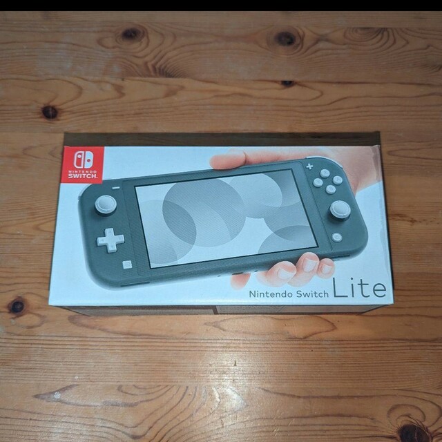 Nintendo Switch(ニンテンドースイッチ)のNintendo Switch Lite グレー エンタメ/ホビーのゲームソフト/ゲーム機本体(携帯用ゲーム機本体)の商品写真