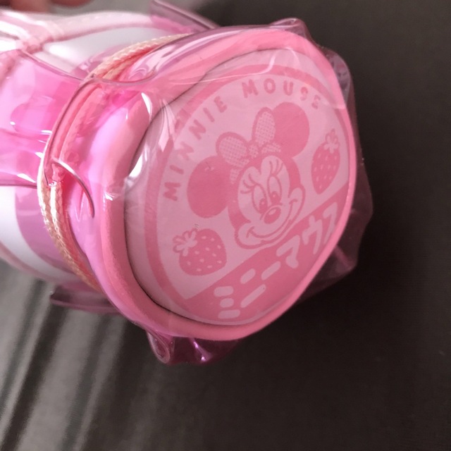 ミニーマウス(ミニーマウス)の牛乳瓶みたいな　ミニーちゃんペンケース　ピンク筆箱　ディズニー  インテリア/住まい/日用品の文房具(ペンケース/筆箱)の商品写真