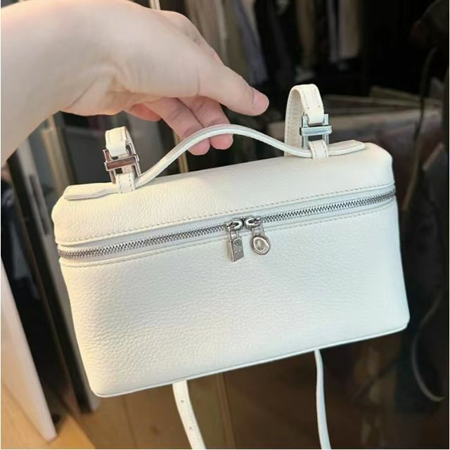 新品未使用 ロロピアーナ Loro Piana バッグ 16390円 お手軽価格で贈り
