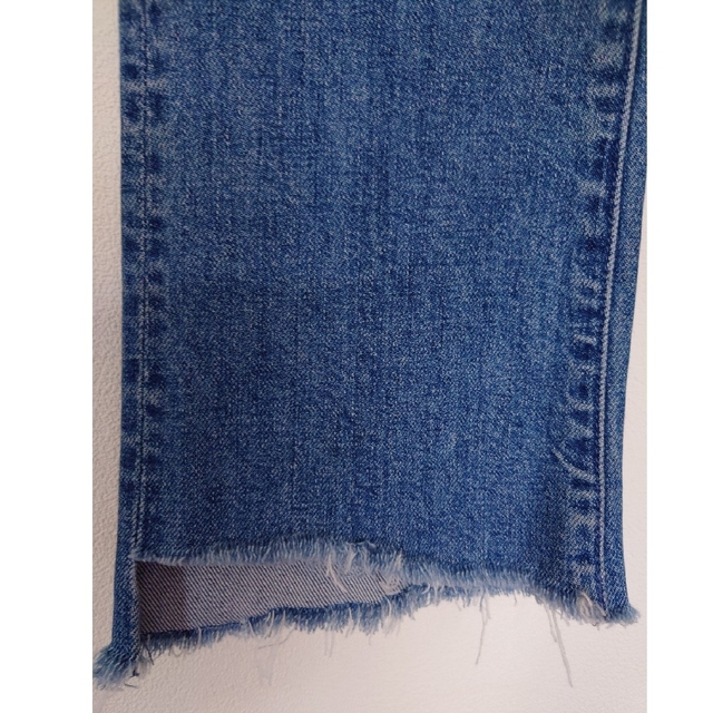 L'Appartement DEUXIEME CLASSE(アパルトモンドゥーズィエムクラス)の【専用】MOTHER INSIDER CROP DENIM レディースのパンツ(デニム/ジーンズ)の商品写真