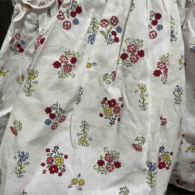 アカチャンホンポ(アカチャンホンポ)の【used品】ワンピース　80cm    小花柄 キッズ/ベビー/マタニティのベビー服(~85cm)(ワンピース)の商品写真