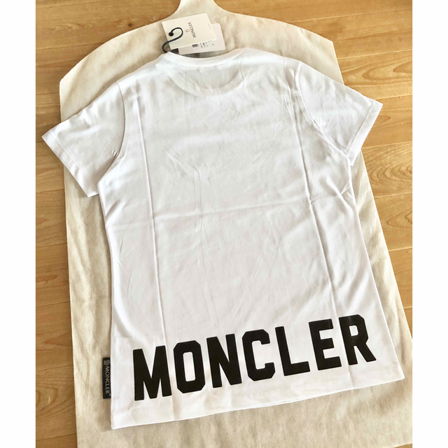 最終値下げ☆MONCLERモンクレール☆バックロゴＴシャツ♪新品未使用タグつき