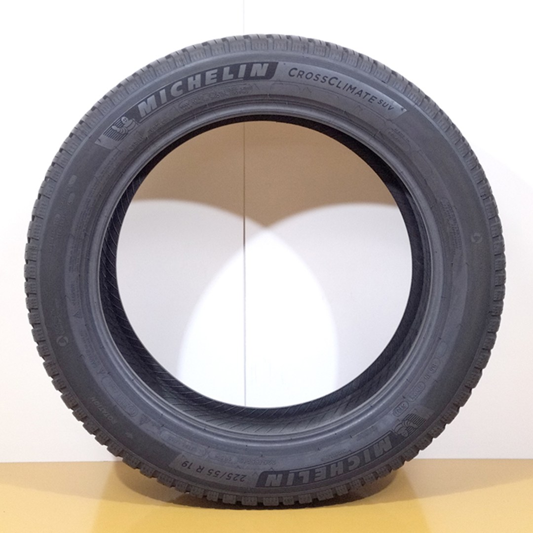 送料無料 2021年製 MICHELIN ミシュラン 225/55R19 105W XL CROSS CLIMATE SUV 夏タイヤ サマータイヤ 4本セット [ A3324P ] 【中古タイヤ】 自動車/バイクの自動車(タイヤ・ホイールセット)の商品写真