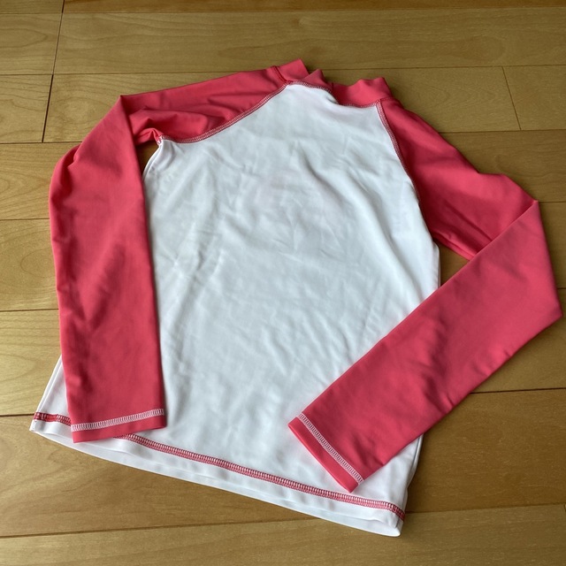 PETIT BATEAU(プチバトー)のプチバトー　ラッシュガード　10ans  140cm キッズ/ベビー/マタニティのキッズ服女の子用(90cm~)(水着)の商品写真