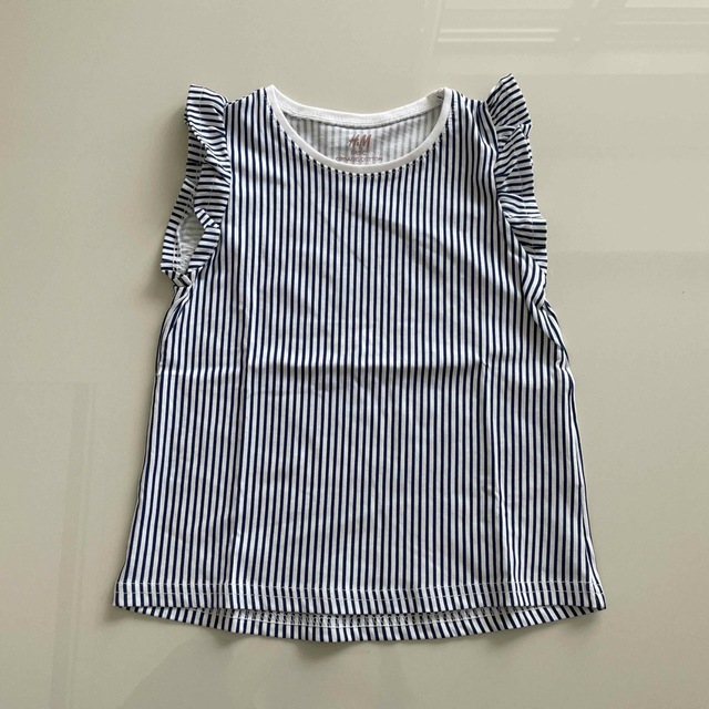 H&M(エイチアンドエム)のH&M ストライプ ノースリーブ 98 キッズ/ベビー/マタニティのキッズ服女の子用(90cm~)(Tシャツ/カットソー)の商品写真