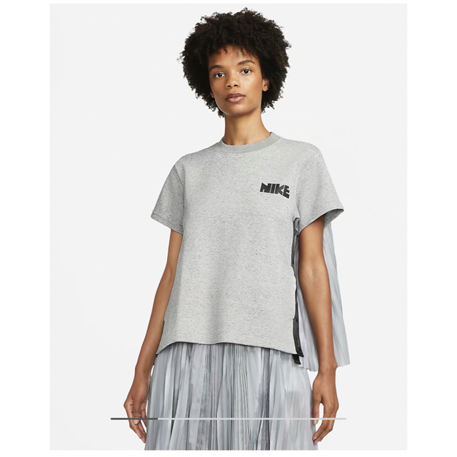 sacai(サカイ)の限定お値下げ　NIKE x sacai トップス レディースのトップス(Tシャツ(半袖/袖なし))の商品写真