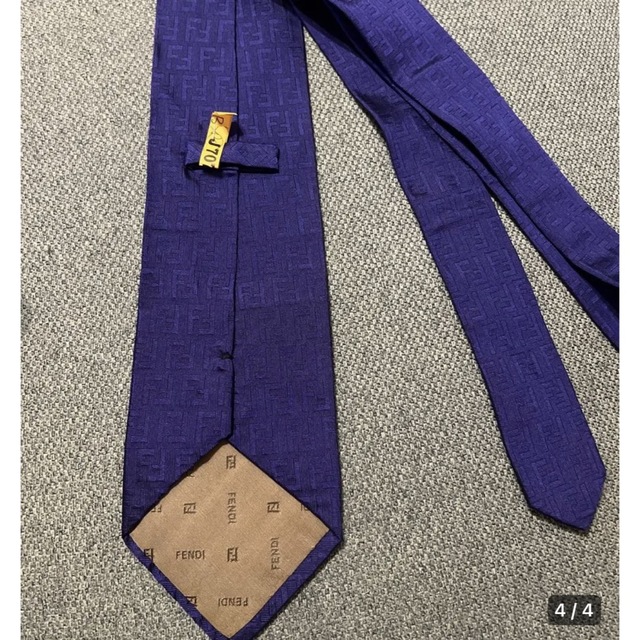 FENDI - FENDI フェンディ ネクタイ 青 紺 ロゴ メンズ スーツの通販