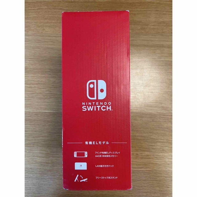 Nintendo Switch(ニンテンドースイッチ)の【中古美品】Nintendo Switch 有機ELモデル ホワイト 本体 エンタメ/ホビーのゲームソフト/ゲーム機本体(携帯用ゲーム機本体)の商品写真