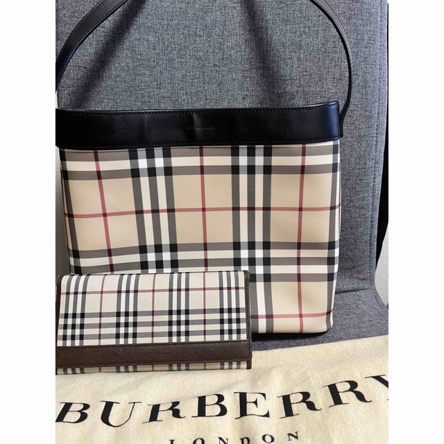 BURBERRY(バーバリー)のバーバリー　Burberry トートバッグ　財布　セット レディースのバッグ(トートバッグ)の商品写真