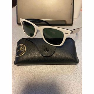 レイバン(Ray-Ban)のレイバン　ホワイト　美品(サングラス/メガネ)