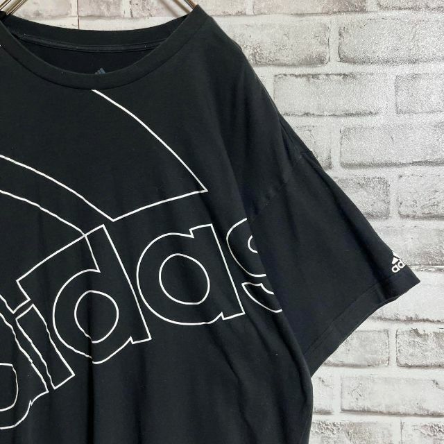 adidas(アディダス)の【人気デザイン】アディダス⭐︎全体ビッグロゴTシャツ　ゆったり メンズのトップス(Tシャツ/カットソー(半袖/袖なし))の商品写真