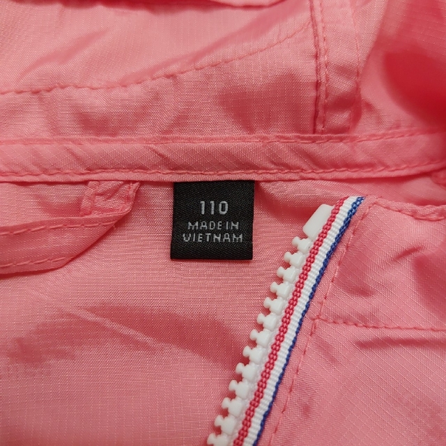 UNIQLO(ユニクロ)のUNIQLO　パーカー　110cm キッズ/ベビー/マタニティのキッズ服女の子用(90cm~)(ジャケット/上着)の商品写真
