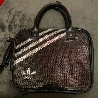 アディダス(adidas)のアディダス オリジナルスadidas スパンコール ショルダーバッグ (ショルダーバッグ)