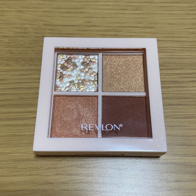 REVLON(レブロン)の【ふわふわ様専用】レブロン アイシャドウ 002 SUNSET BRICK レディースのファッション小物(その他)の商品写真