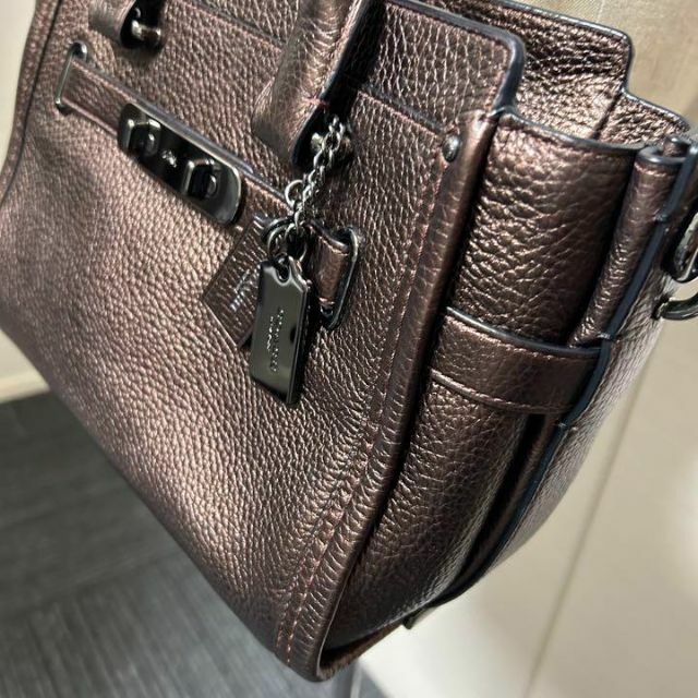 COACH(コーチ)のCoach コーチ スワッガー 27 素敵なブロンズ♡ レディースのバッグ(ショルダーバッグ)の商品写真