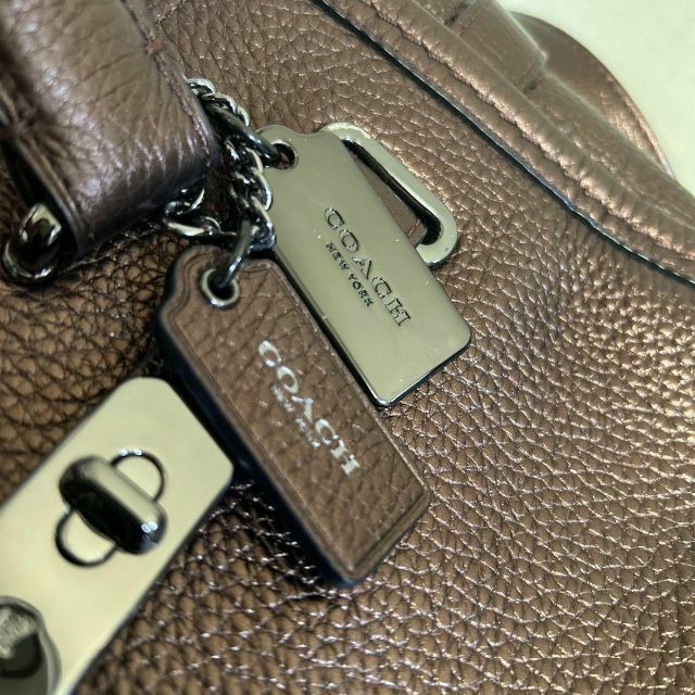 COACH(コーチ)のCoach コーチ スワッガー 27 素敵なブロンズ♡ レディースのバッグ(ショルダーバッグ)の商品写真