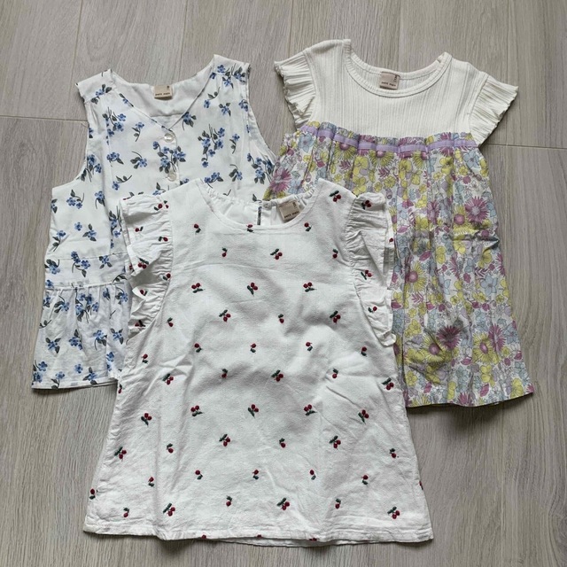 petit main(プティマイン)の✨値下げ✨☆petit main☆ トップス3枚SET  120 キッズ/ベビー/マタニティのキッズ服女の子用(90cm~)(ブラウス)の商品写真