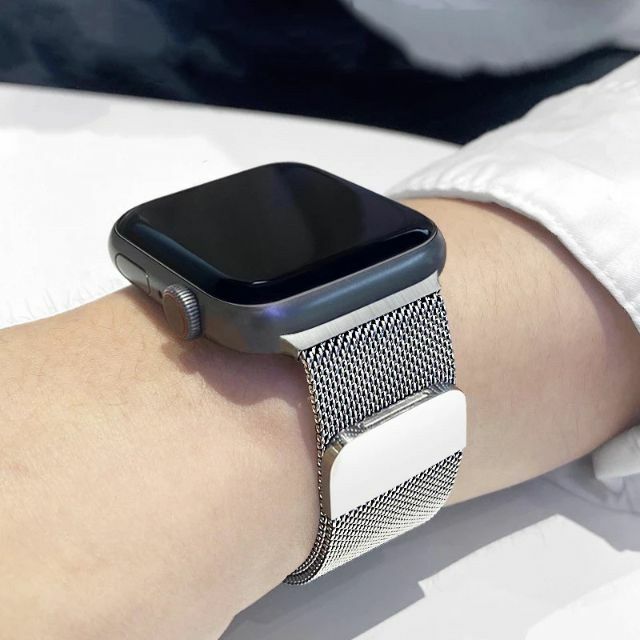 Apple Watch ミラネーゼループバンド　シルバー 45mm対応 メンズの時計(金属ベルト)の商品写真