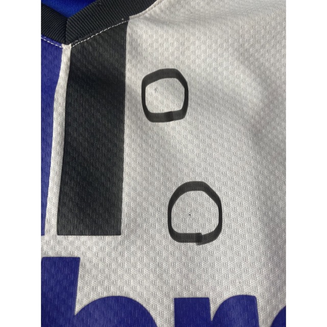 UMBRO(アンブロ)の140㎝　UMBRO スポーツ用Tシャツ　サッカーウェア　練習着　スポーツウェア スポーツ/アウトドアのサッカー/フットサル(ウェア)の商品写真