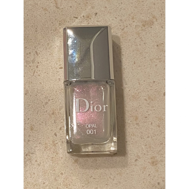 Dior(ディオール)のディオール ヴェルニ トップコート 001 オパール コスメ/美容のネイル(マニキュア)の商品写真