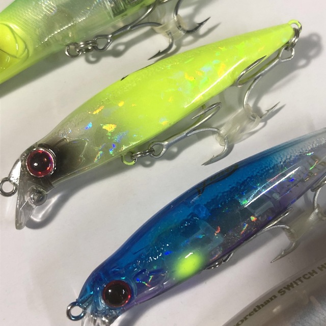 Megabass(メガバス)のシーバス用ルアー12点セット 未使用＆使用済 オルタネイティブやデュオなど スポーツ/アウトドアのフィッシング(ルアー用品)の商品写真