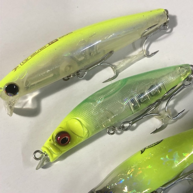 Megabass(メガバス)のシーバス用ルアー12点セット 未使用＆使用済 オルタネイティブやデュオなど スポーツ/アウトドアのフィッシング(ルアー用品)の商品写真