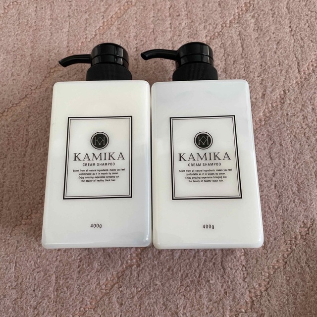 KAMIKA(カミカ)のKAMIKA クリームシャンプー ボトル 400g 2本 コスメ/美容のヘアケア/スタイリング(シャンプー)の商品写真