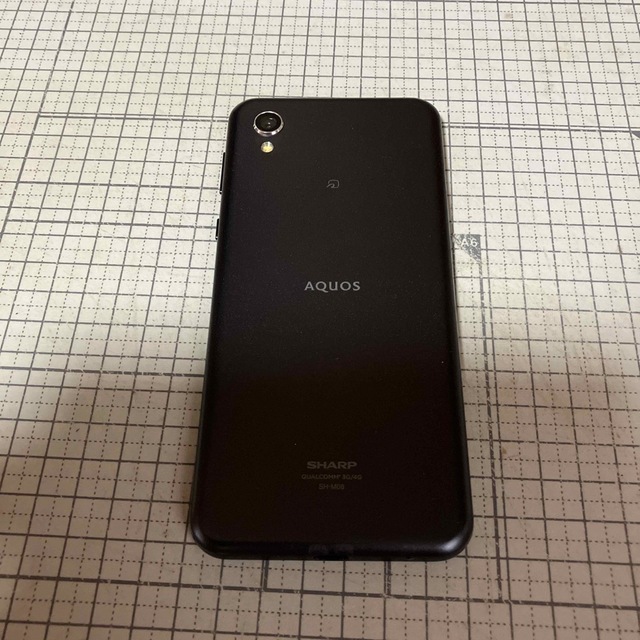 AQUOS(アクオス)のSHARP AQUOS SH-M08  スマホ/家電/カメラのスマートフォン/携帯電話(スマートフォン本体)の商品写真