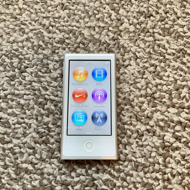 iPod(アイポッド)のiPod nano 第7世代 16GB Apple アップル アイポッド 本体 スマホ/家電/カメラのオーディオ機器(ポータブルプレーヤー)の商品写真