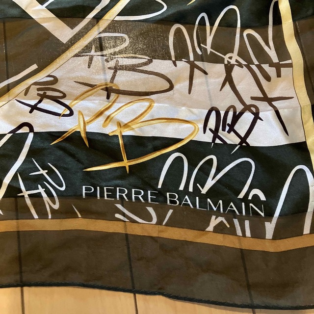 Pierre Balmain(ピエールバルマン)のピエールバルマン❣️シルク100%スカーフ レディースのファッション小物(バンダナ/スカーフ)の商品写真