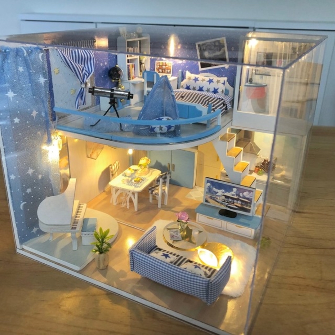 ミニチュアドールハウス　完成品　夢見る星空ハウス❤︎ ハンドメイドのおもちゃ(ミニチュア)の商品写真