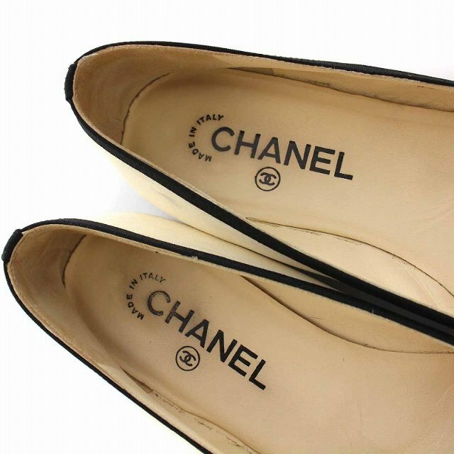 CHANEL(シャネル)のシャネル バレエシューズ フラット パンプス ココマーク リボン 37 白 黒 レディースの靴/シューズ(バレエシューズ)の商品写真