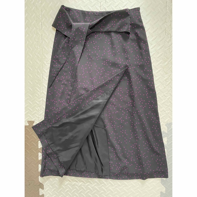 Rouge vif(ルージュヴィフ)の★美品　ルージュヴィフ　膝丈スカート　Mサイズ レディースのスカート(ひざ丈スカート)の商品写真