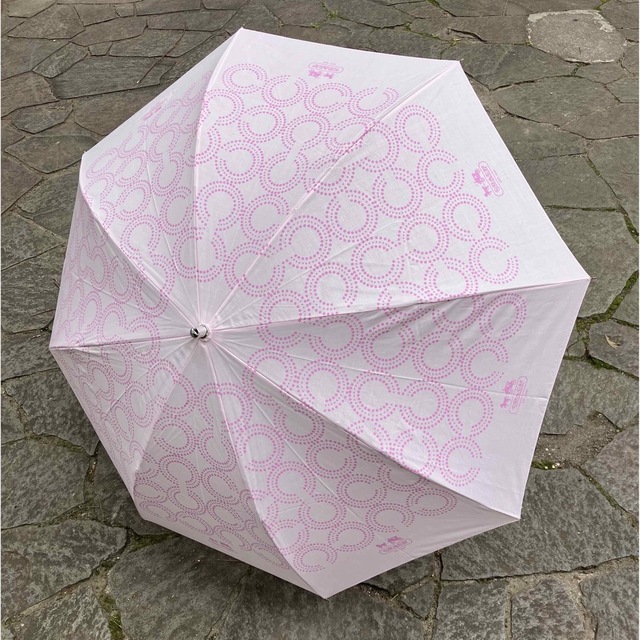 COACH(コーチ)のvintage coach シグネチャー　ピンクの折りたたみ傘　送料無料 レディースのファッション小物(傘)の商品写真