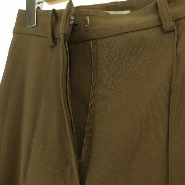 クラネ 22AW センタースリット スリム テーパードパンツ 1 モカ
