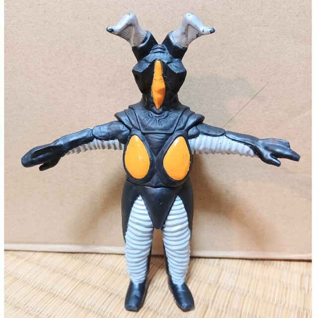 BANDAI - ゼットン 約16cm ウルトラマン ソフビ フィギュア BANDAI - ゼットン 約16cm ウルトラマン ソフビ フィギュア