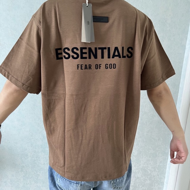 ESSENTIALS Tシャツ男女兼用 エッセンシャルズ 半袖の通販 by smile's ...