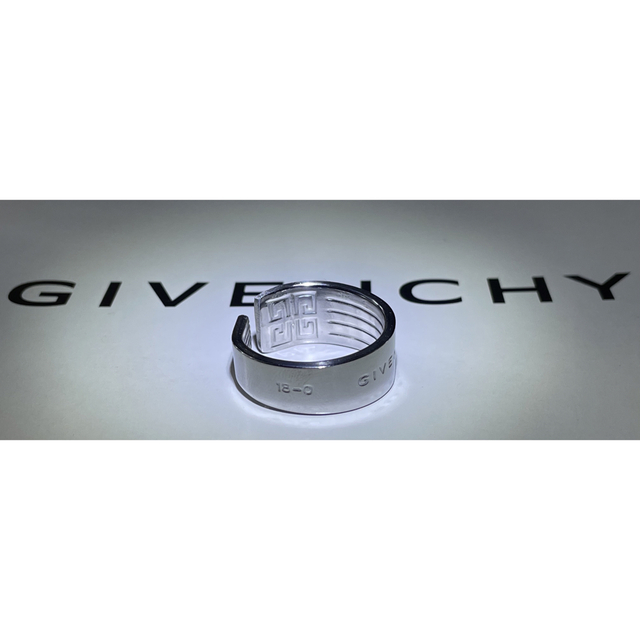 GIVENCHY(ジバンシィ)のGIVENCHY リング 【サイズオーダー可能・1号〜35号】 メンズのアクセサリー(リング(指輪))の商品写真