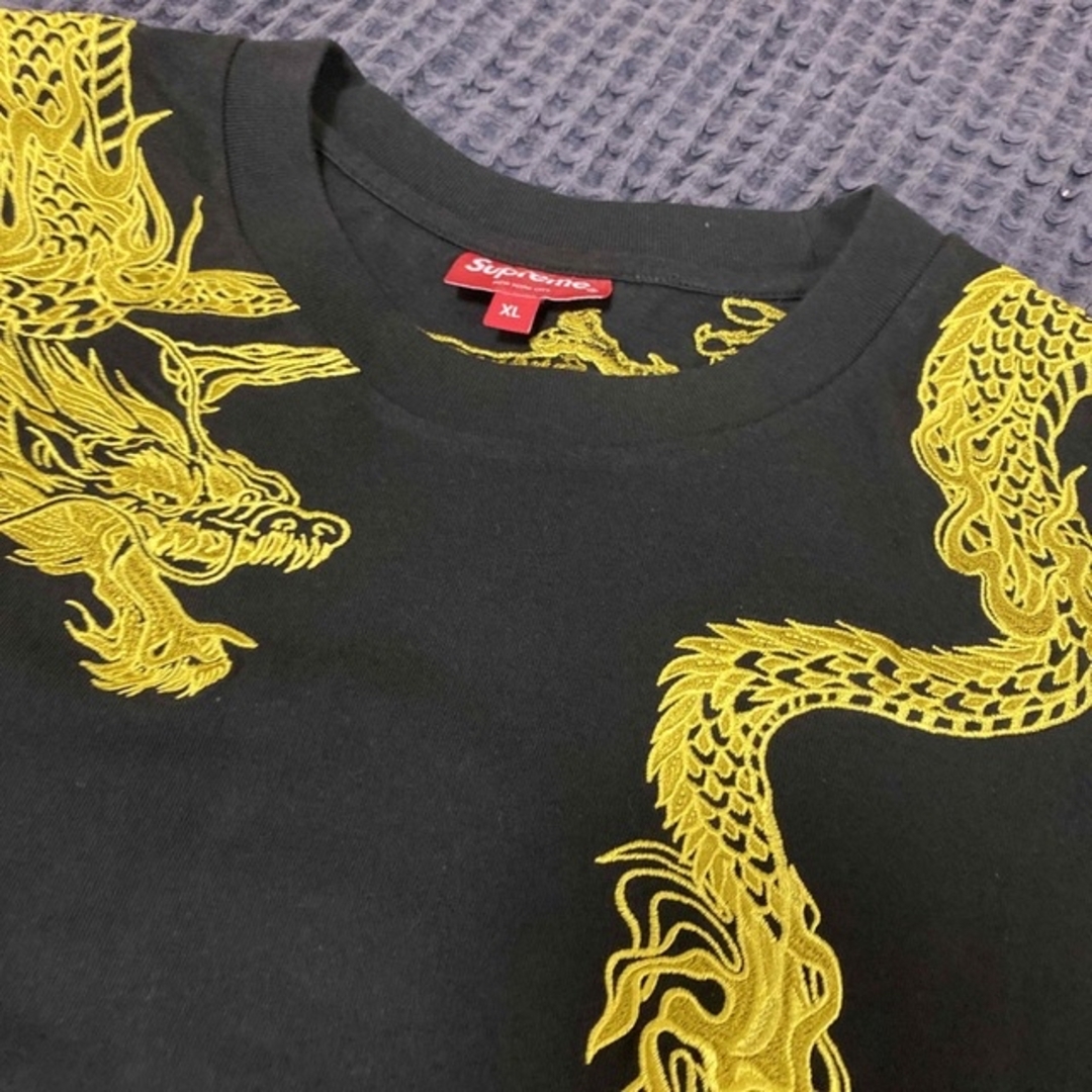 Supreme(シュプリーム)のSUPREME シュプリーム　龍　ドラゴン　総刺繍　TEE XL 黒 メンズのトップス(Tシャツ/カットソー(半袖/袖なし))の商品写真