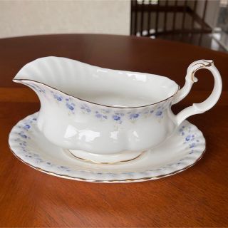 ロイヤルアルバート(ROYAL ALBERT)の【未使用美品】ロイヤルアルバート★勿忘草・メモリーレーン★ソースボート(食器)