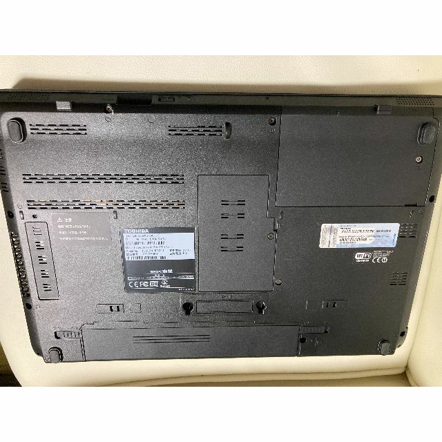 東芝(トウシバ)の東芝 dynabook Satellite B451/E 中古 スマホ/家電/カメラのPC/タブレット(ノートPC)の商品写真