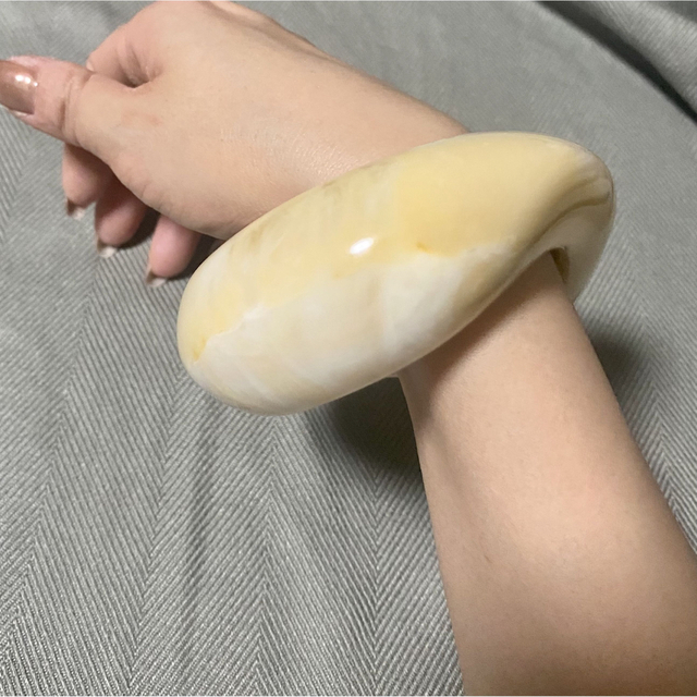 【半額以下！未使用・送料込・即購入可】ESTELLE Bangle Marble 9